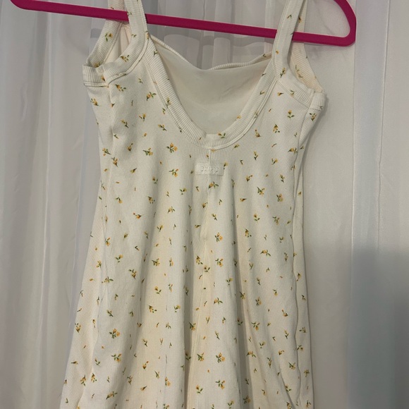 Skims Women's Cotton Rib Low Back Onesie - Marigold Rosebud Print - Picture 6 of 8